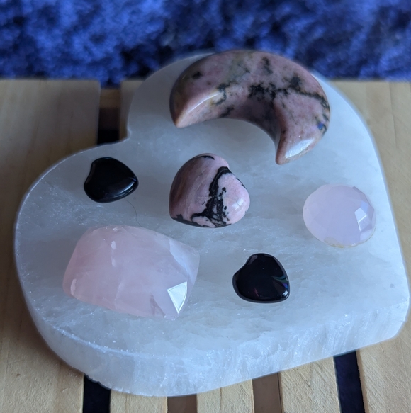 🩷 Grounded Loving Energy Plate 🖤 Rhodonite Black Obsidian & Rose Quartz cabs - Picture 3 of 9